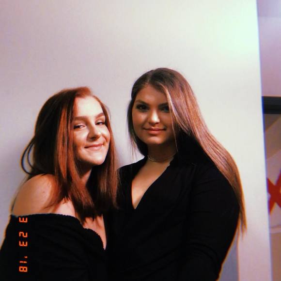 Meet your Posher, Ani - Picture 1 of 1